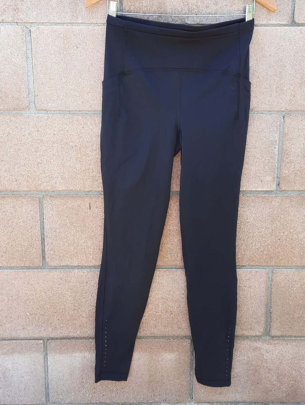 Lululemon Swift Speed HR Tight 28" Leggings With Pockets Size 8 LW5EOJS Black